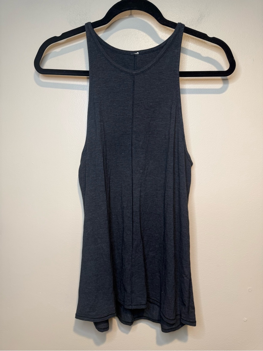 Lululemon essence tank dark heather grey - Picture 2 of 5